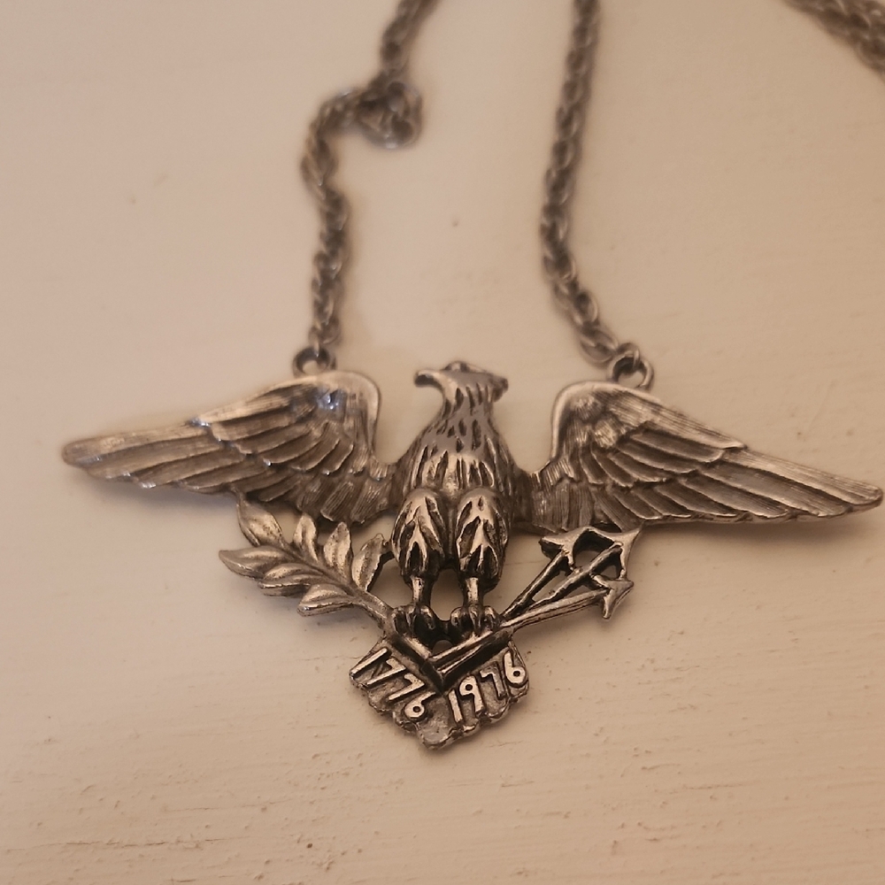 Source Unknown Silver Eagle Necklace - image 3